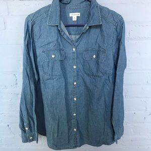 Croft & Barrow chambray button down shirt!